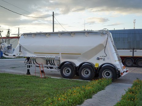Цементовоз полуприцеп-цистерна Сеспель SF3U24