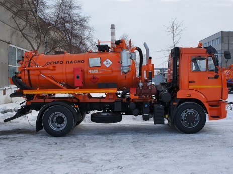 Автоцистерна нефтепромысловая АКНC-6 на шасси КАМАЗ-43253