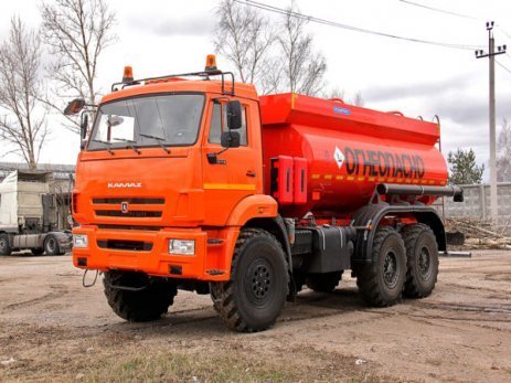 Автотопливозаправщик АТЗ-12 на шасси КАМАЗ-43118