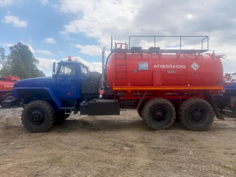 Автоцистерна нефтепромысловая АКНОД-10 на шасси Урал-4320