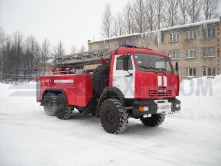 Автоцистерна пожарная с лестницей АЦЛ-3-40-17 на шасси КАМАЗ 43118 объемом 3000 литров ПСЦ ТЕХИНКОМ
