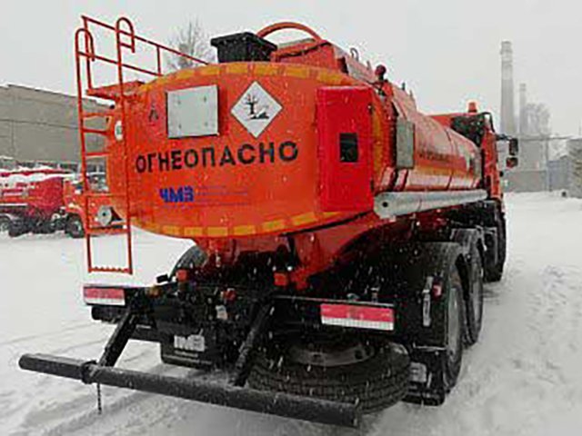 Автотопливозаправщик АТЗ-11 на шасси КАМАЗ-65115 с тремя отсеками объемом 11 кубов РусКомТранс