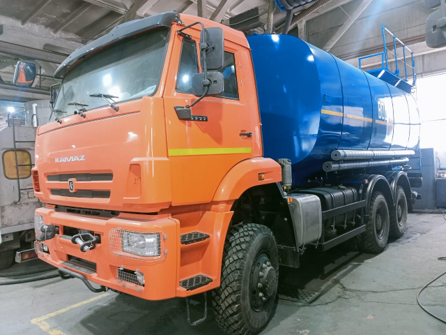 Автоцистерна АЦПТ-18 на шасси КАМАЗ-6522-5026011-53 без спального места фото 3