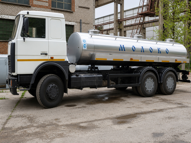 Автоцистерна молоковоз АЦ-11 на шасси МАЗ-6303А5-340