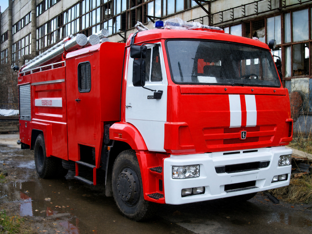 Автоцистерна пожарная АЦ-5-40 на шасси КАМАЗ 43253 объемом 5000 литров ПСЦ ТЕХИНКОМ