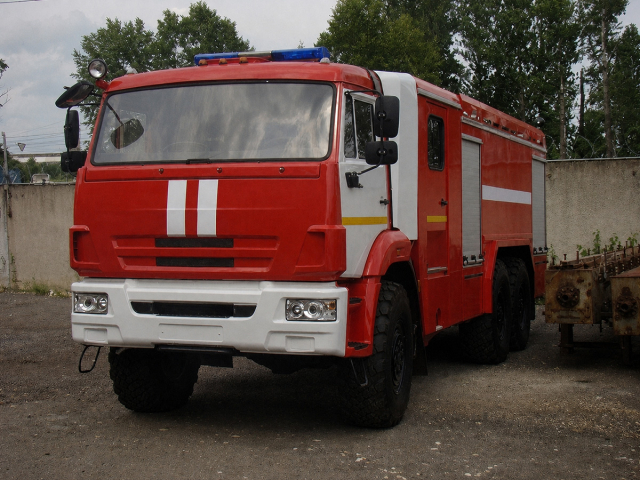 Автоцистерна пожарная АЦ-8-40(70) на шасси КАМАЗ 43118 кабина салонного типа фото 2